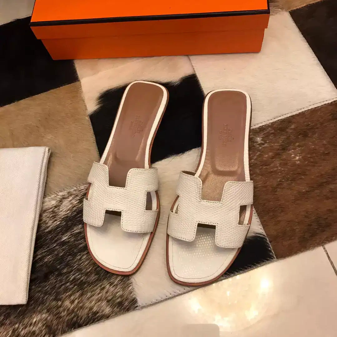 HERMES ORAN SLIDE SANDALS IN WHITE LIZARD LEATHER – HMSD120