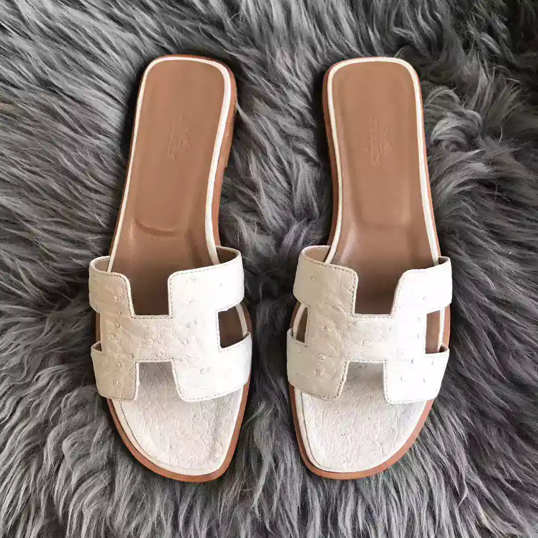 HERMES ORAN SLIDE SANDALS IN WHITE OSTRICH LEATHER – HMSD082