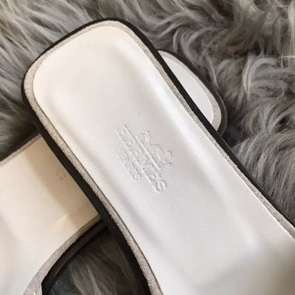 HERMES ORAN SLIDE SANDALS IN WHITE SUEDE WITH CRYSTAL – HMSD109