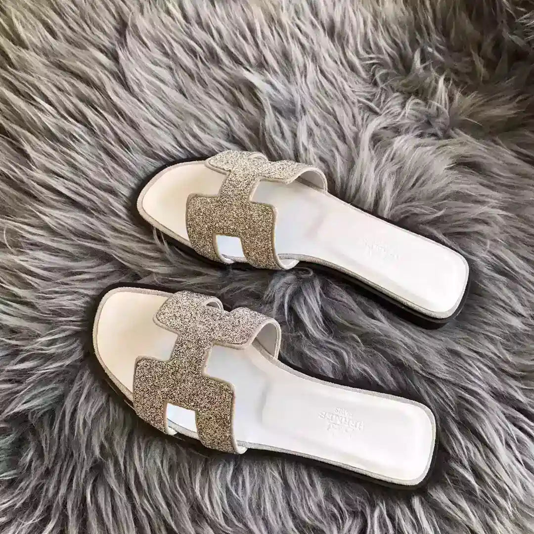 HERMES ORAN SLIDE SANDALS IN WHITE SUEDE WITH CRYSTAL – HMSD109
