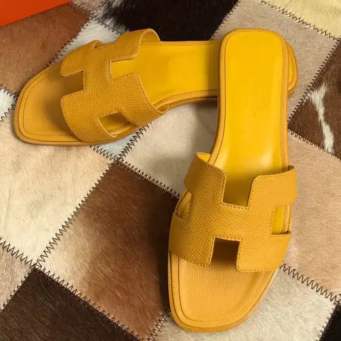 HERMES ORAN SLIDE SANDALS IN YELLOW EPSOM CALFSKIN – HMSD088