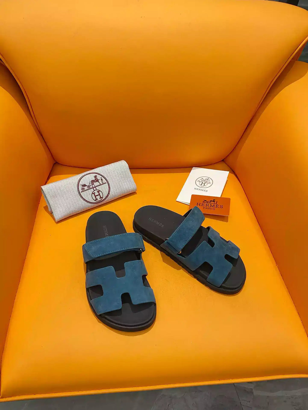 HERMES WOMEN’S CHYPRE SANDALS IN BLUE SUEDE CALFSKIN – HMSD013