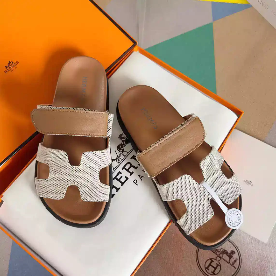 HERMES WOMEN’S CHYPRE SANDALS IN CANVAS WITH BROWN LEATHER – HMSD015