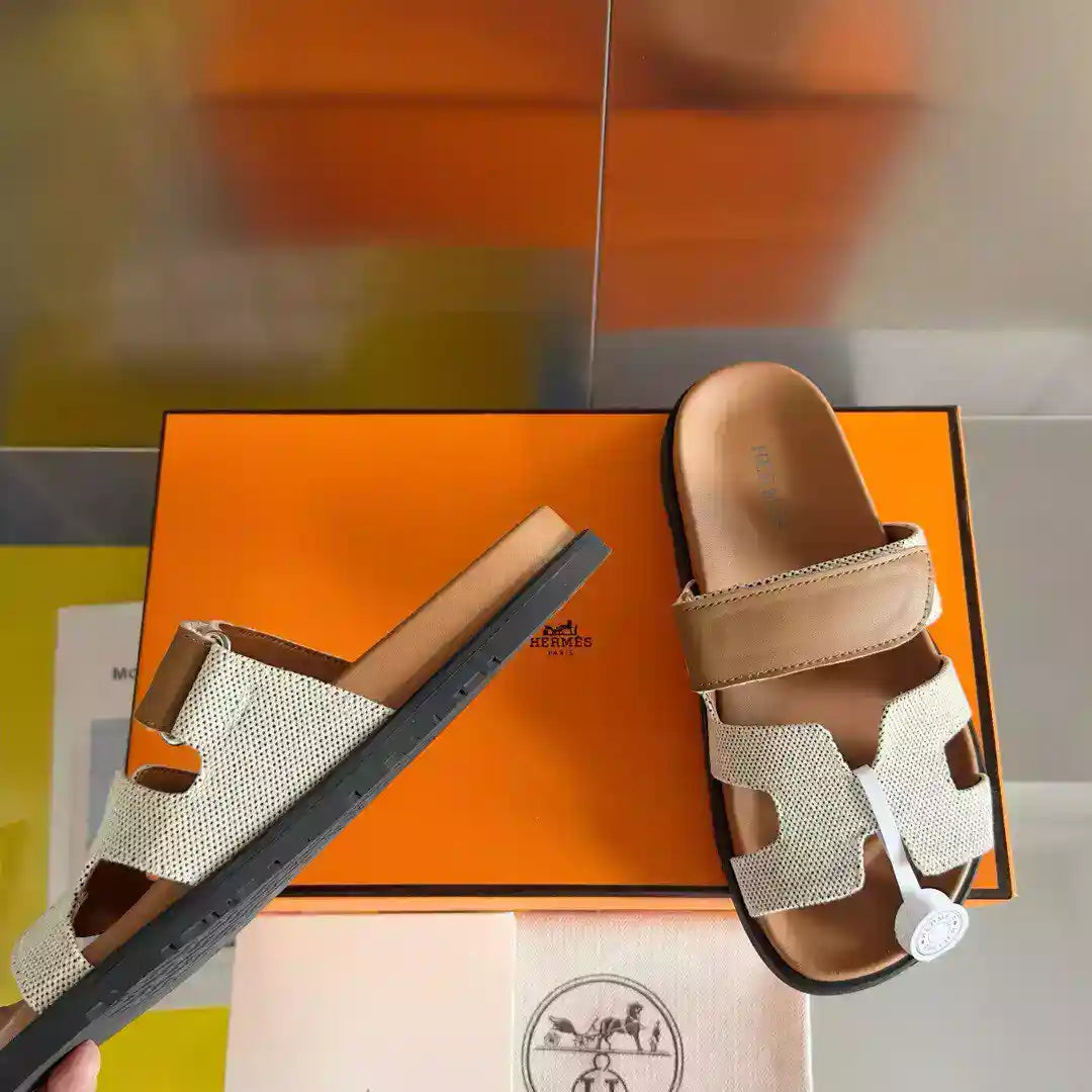 HERMES WOMEN’S CHYPRE SANDALS IN CANVAS WITH BROWN LEATHER – HMSD015