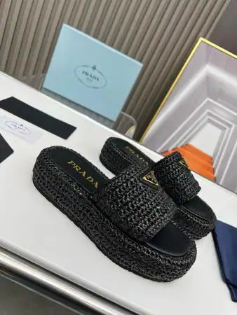 PRADA CROCHET FLATFORM SLIDES IN BLACK RAFFIA-EFFECT YARN – PSD069