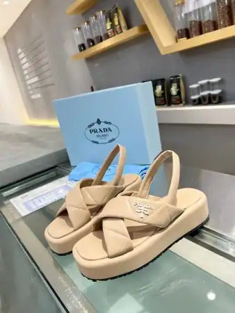 PRADA FLATFORM SANDALS IN BEIGE QUILTED NAPPA LEATHER – PSD042