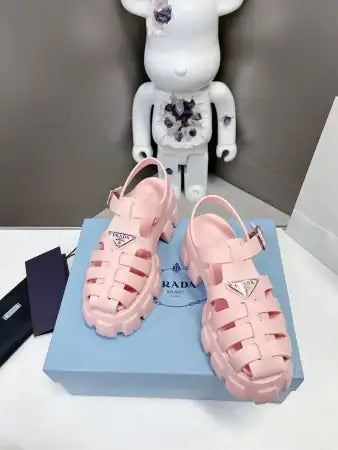PRADA FOAM SANDALS IN LIGHT PINK RUBBER – PSD003