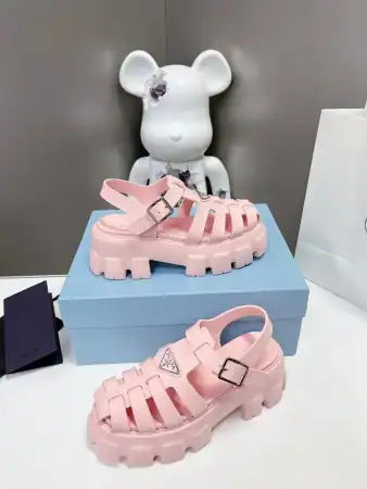 PRADA FOAM SANDALS IN LIGHT PINK RUBBER – PSD003