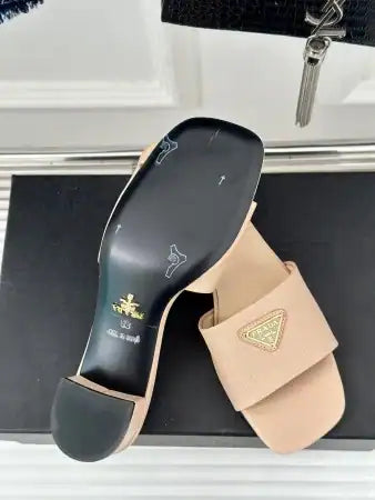 PRADA HEELED SANDALS 35MM IN BEIGE SAFFIANO LEATHER – PSD030
