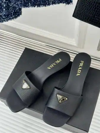 PRADA HEELED SANDALS 35MM IN BLACK SAFFIANO LEATHER – PSD031