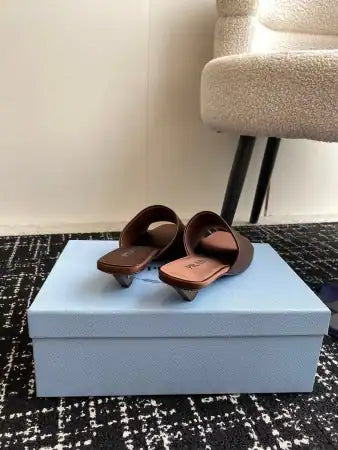 PRADA HEELED SLIDES 35MM IN TOBACCO SATIN – PSD065