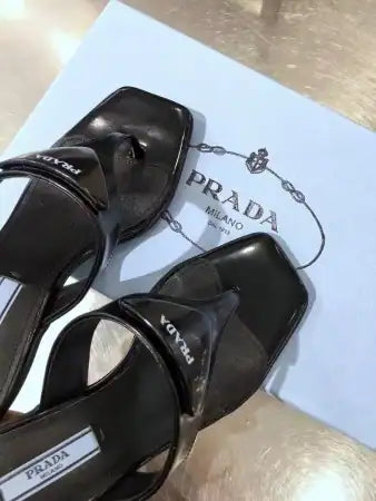 PRADA HEELED THONG SANDALS IN BLACK BRUSHED LEATHER – PSD052