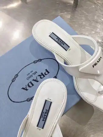 PRADA HEELED THONG SANDALS IN WHITE BRUSHED LEATHER – PSD053