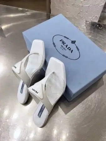 PRADA HEELED THONG SANDALS IN WHITE BRUSHED LEATHER – PSD053