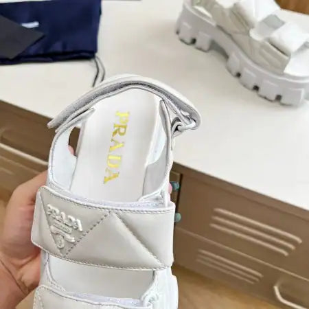 PRADA MONOLITH FLATFORM SANDALS IN WHITE NAPPA LEATHER – PSD020