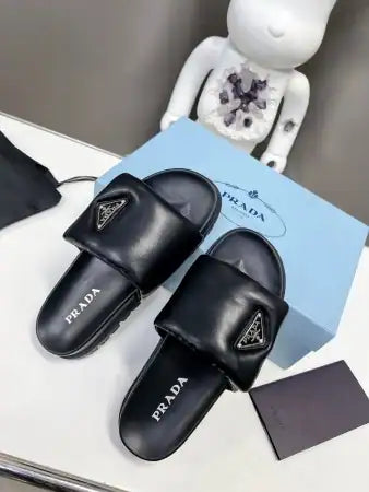 PRADA SLIDES IN BLACK SOFT PADDED NAPPA LEATHER – PSD079