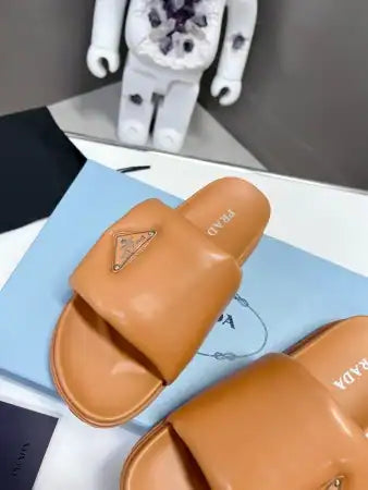 PRADA SLIDES IN BROWN SOFT PADDED NAPPA LEATHER – PSD078