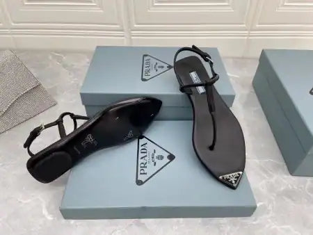PRADA THONG SANDALS IN BLACK BRUSHED LEATHER – PSD047