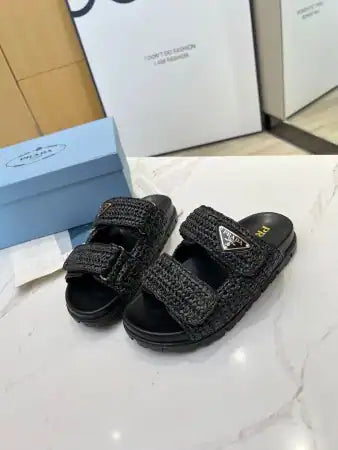 PRADA WOMEN’S CROCHET SANDALS IN BLACK RAFFIA – PSD025