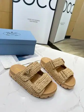 PRADA WOMEN’S CROCHET SANDALS IN NATURAL RAFFIA – PSD026