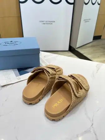 PRADA WOMEN’S CROCHET SANDALS IN NATURAL RAFFIA – PSD026