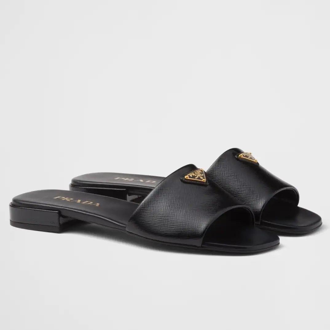 PRADA WOMEN’S SLIDES IN BLACK SAFFIANO LEATHER – PSD063