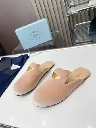 PRADA WOMEN’S SLIPPERS IN NUDE VELVET – PSD073