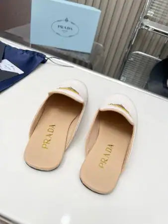 PRADA WOMEN’S SLIPPERS IN NUDE VELVET – PSD073
