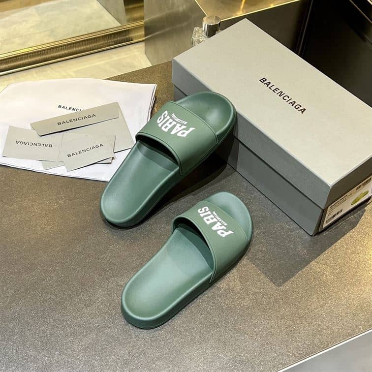 BALENCIAGA CITIES PARIS POOL SLIDE SANDAL – BBD006