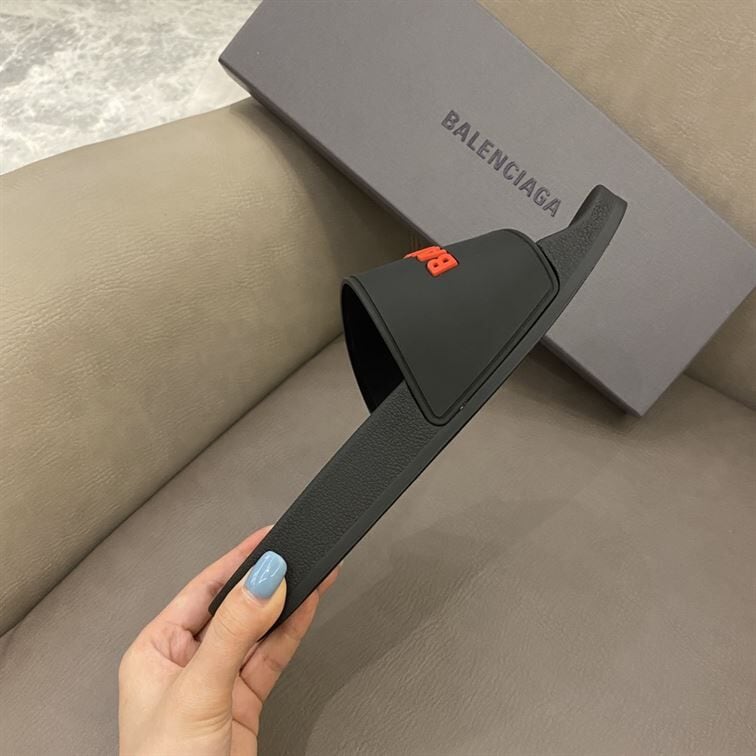 BALENCIAGA POOL SLIDE SANDAL – BBD002