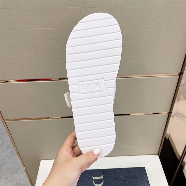 DIOR ALPHA SANDAL – DS006