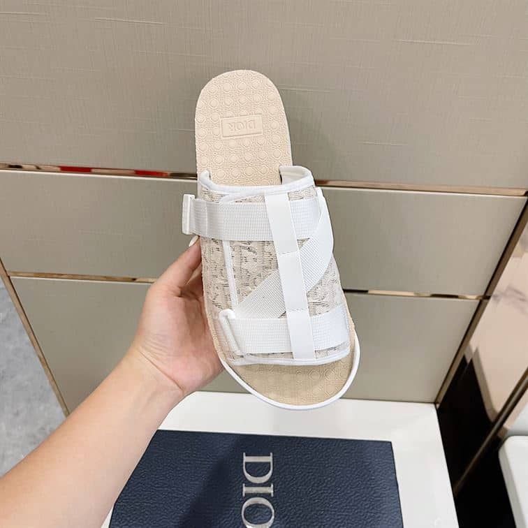 DIOR ALPHA SANDAL – DS006