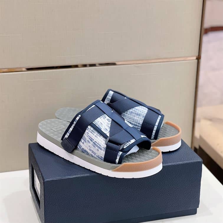 DIOR ALPHA SANDAL – DS007
