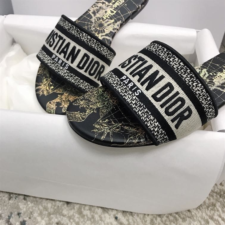 DIOR DWAY SLIDE – DS011