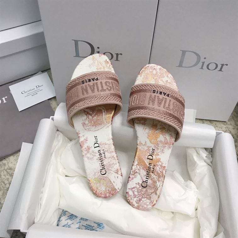 DIOR DWAY SLIDE – DS012