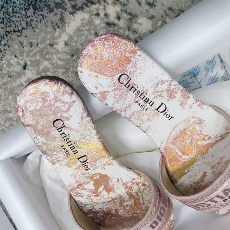 DIOR DWAY SLIDE – DS012