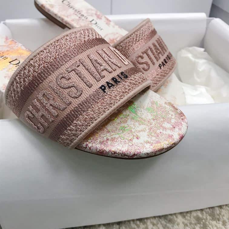 DIOR DWAY SLIDE – DS012