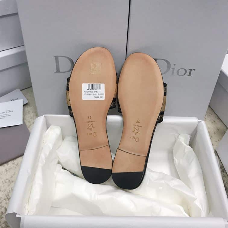 DIOR DWAY SLIDE – DS013
