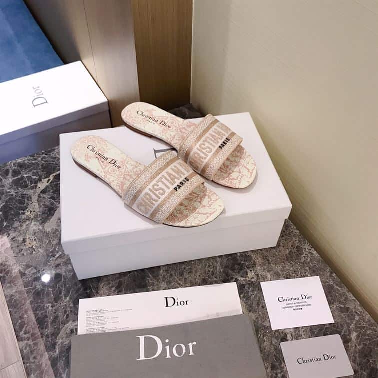 DIOR DWAY SLIDE – DS015