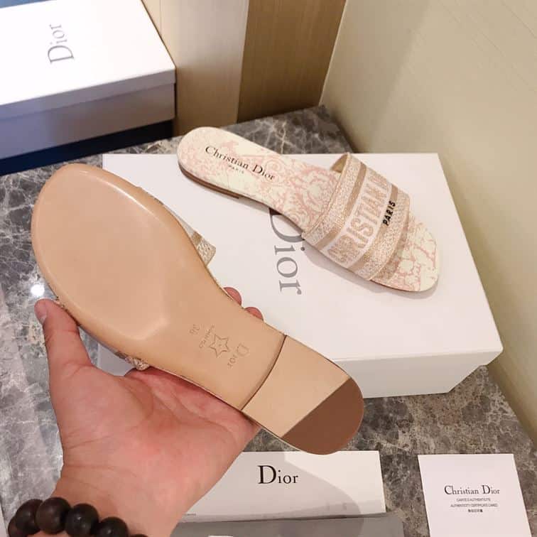 DIOR DWAY SLIDE – DS015
