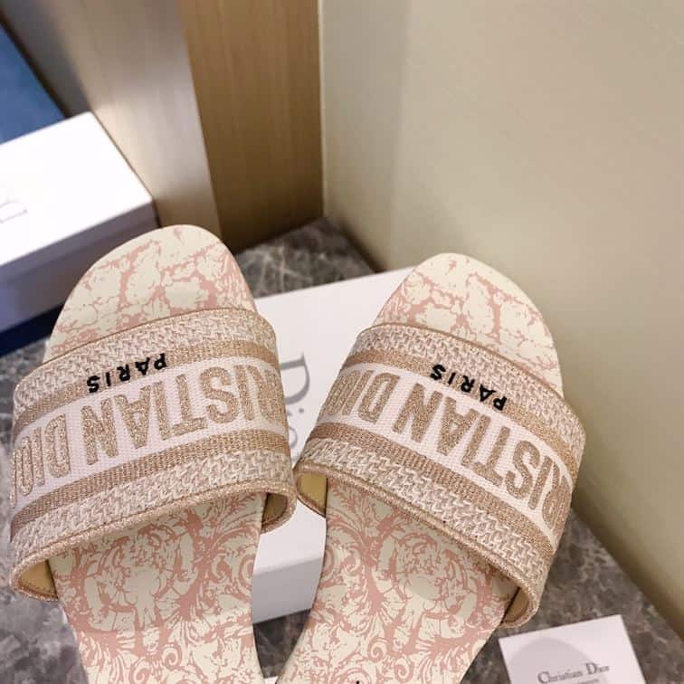 DIOR DWAY SLIDE – DS015
