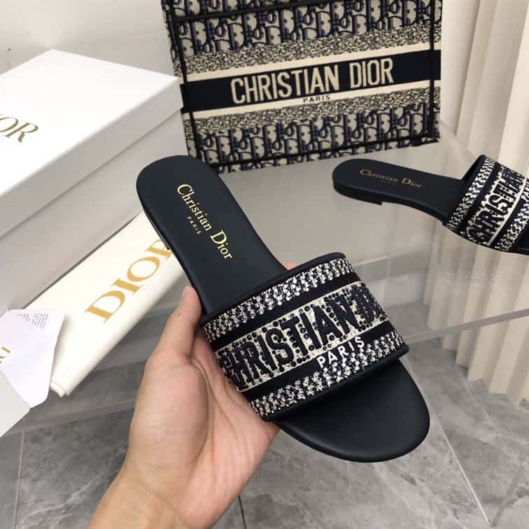DIOR DWAY SLIDE – DS016