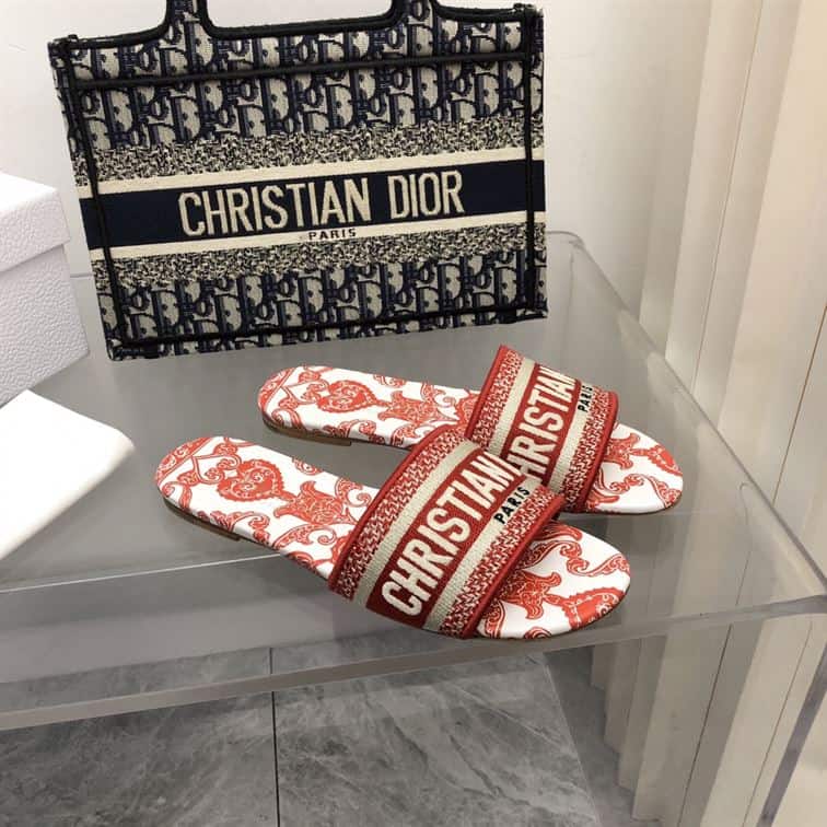 DIOR DWAY SLIDE – DS017