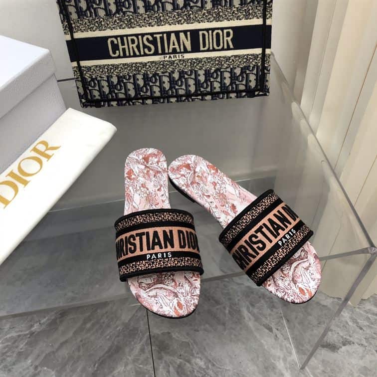 DIOR DWAY SLIDE – DS018