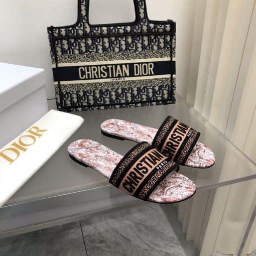 DIOR DWAY SLIDE – DS018