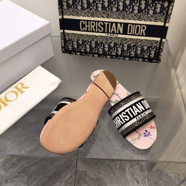 DIOR DWAY SLIDE – DS019