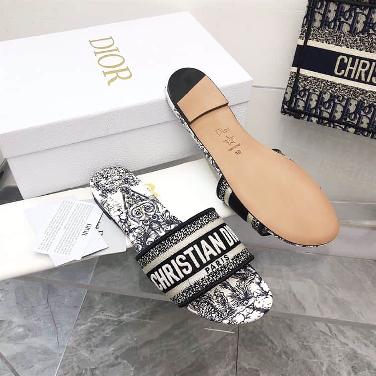 DIOR DWAY SLIDE – DS022