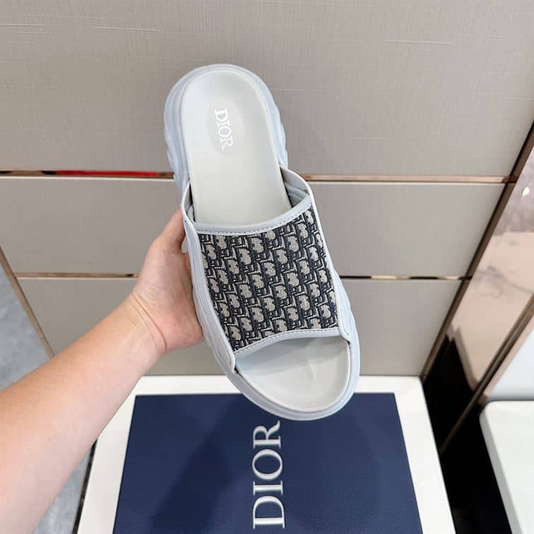 DIOR H-TOWN SANDAL GRAY RUBBER WITH BEIGE AND BLACK DIOR OBLIQUE JACQUARD – DS001