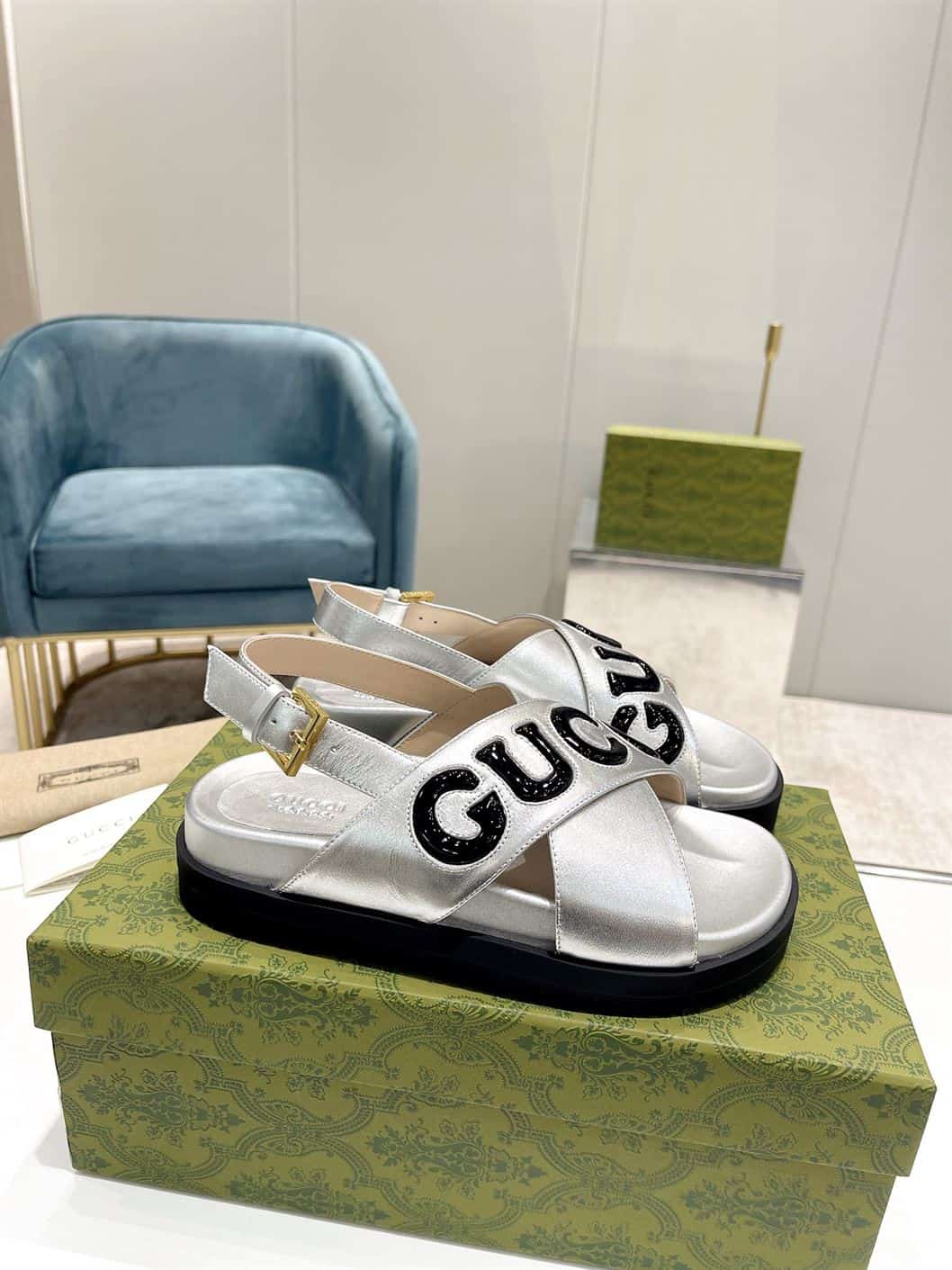 GUCCI MEN’S GUCCI SANDAL BLACK LEATHER – GSL011