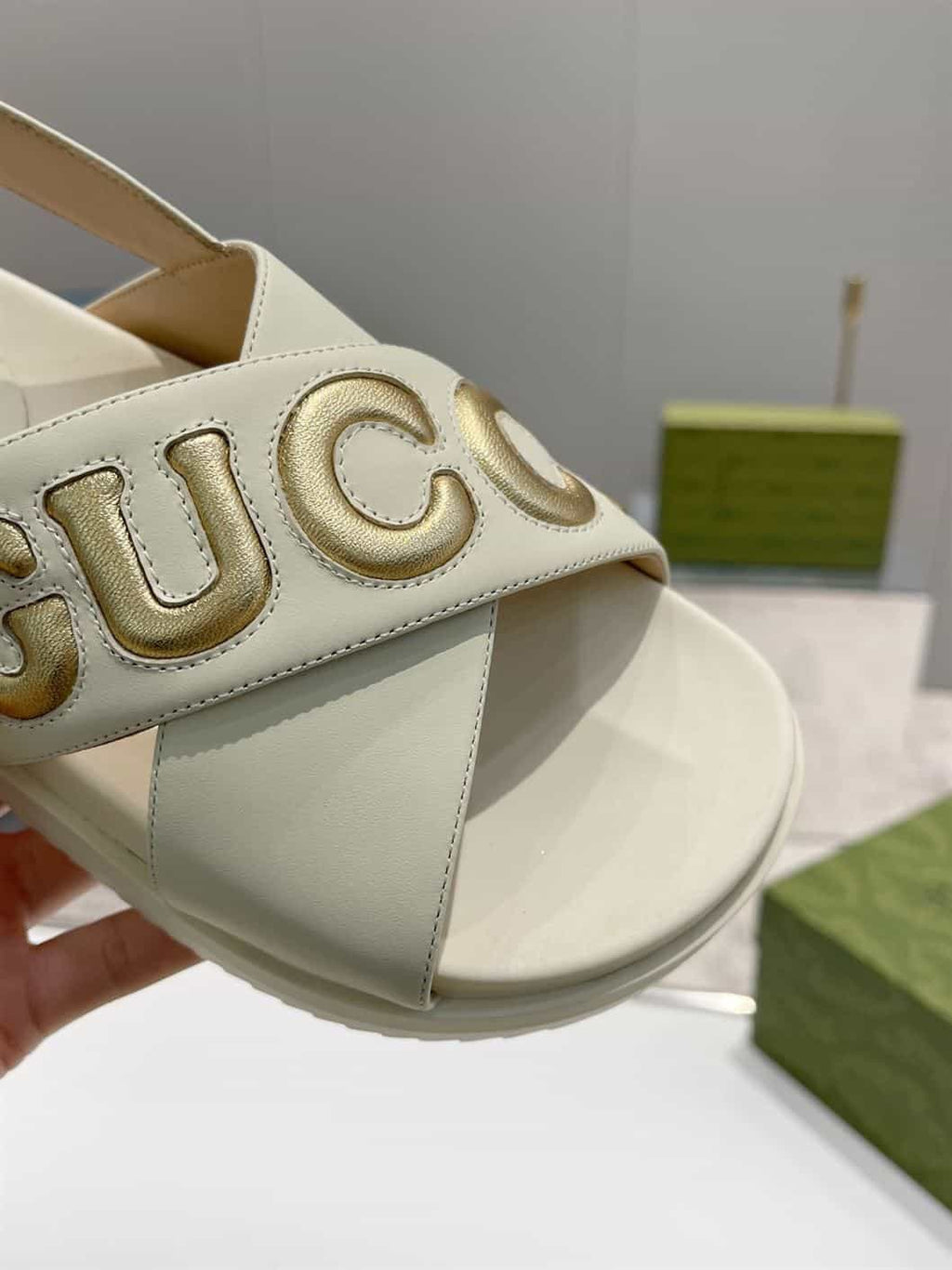 GUCCI MEN’S GUCCI SANDAL WHITE LEATHER – GSL010